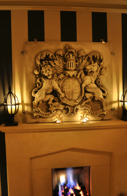 Royal Crest Placque